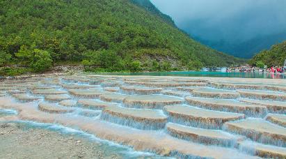 【純玩新體驗(yàn) 昆大麗6天】<大石林 大理洱海JEEP旅拍 洱海生態(tài)廊道 束河 藍(lán)月谷 >